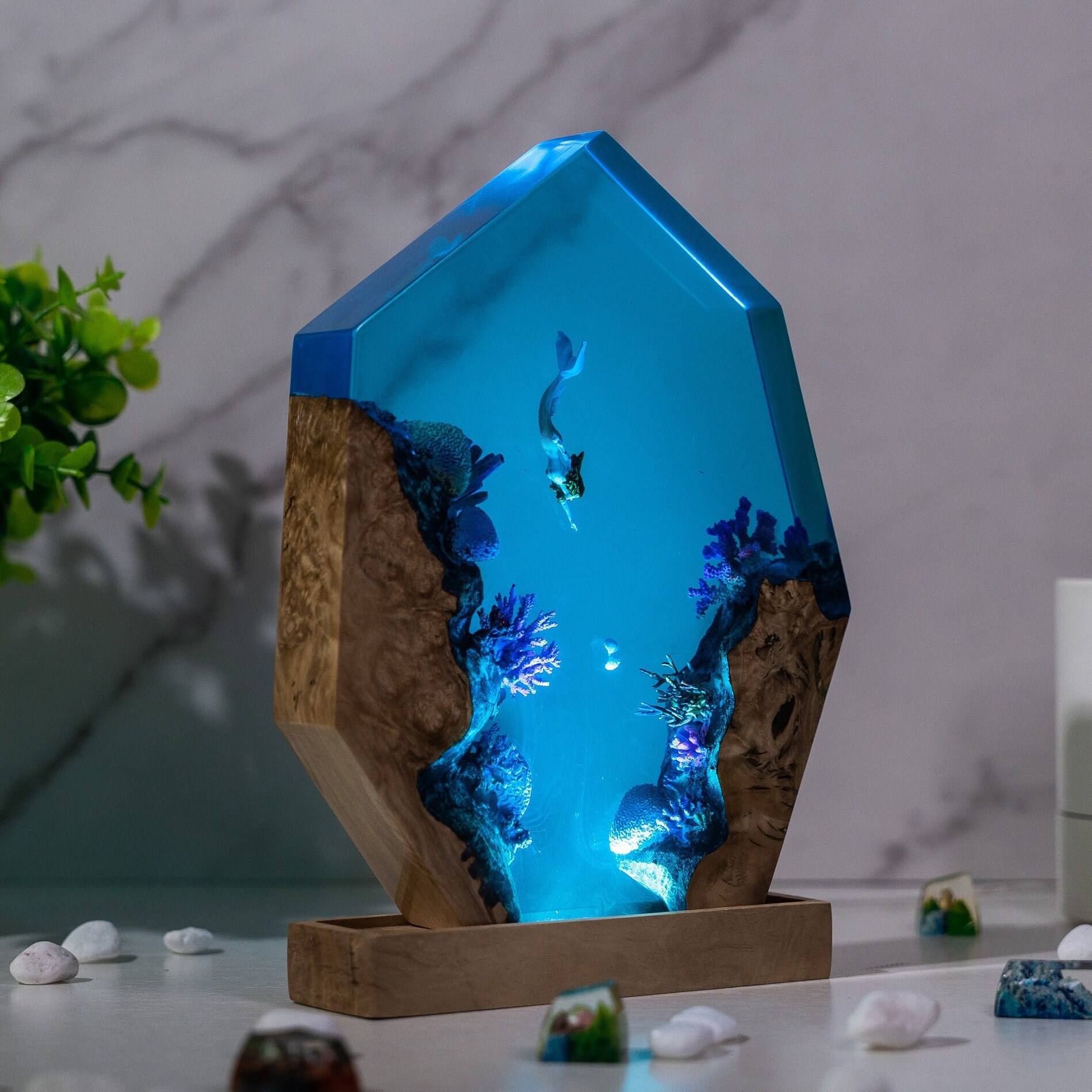 Customized Items Resin Table L - огляд і ціна Lighting Decor Items